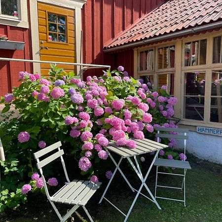 Kyrkstallet 1 Historiskt Med Baesta Laege Graenna Экстерьер фото