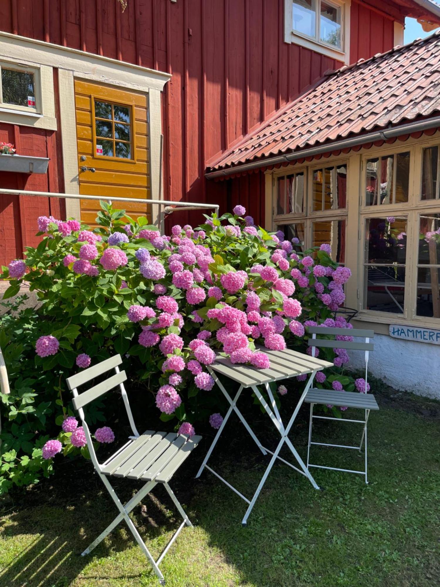 Kyrkstallet 1 Historiskt Med Baesta Laege Graenna Экстерьер фото
